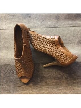 Aldo Basket Weave peep toe zipper heels